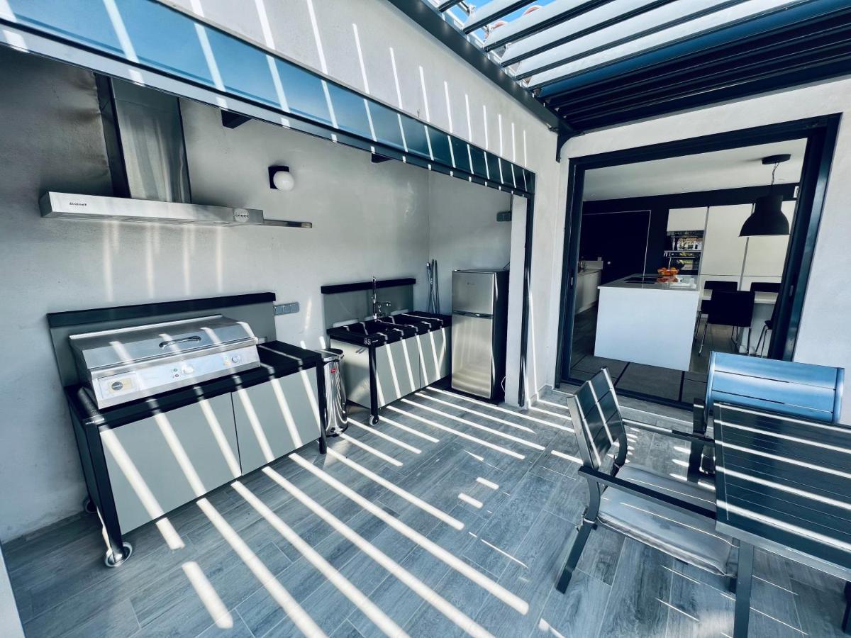 A Gioia Di Campa Villa Figari  Exteriör bild