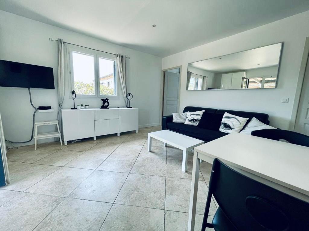 A Gioia Di Campa Villa Figari  Exteriör bild