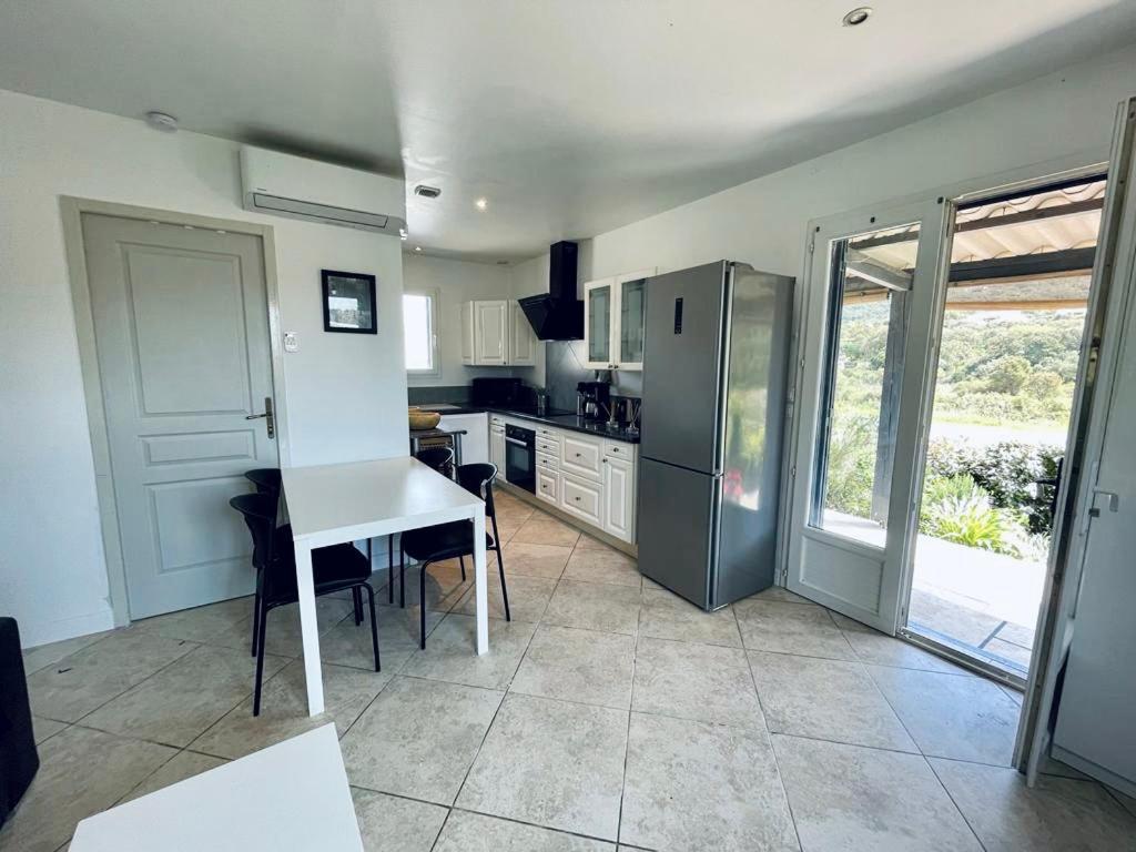 A Gioia Di Campa Villa Figari  Exteriör bild