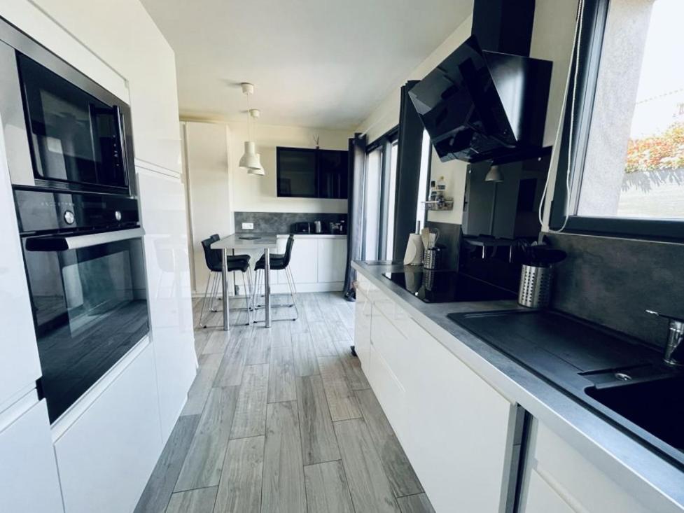 A Gioia Di Campa Villa Figari  Exteriör bild