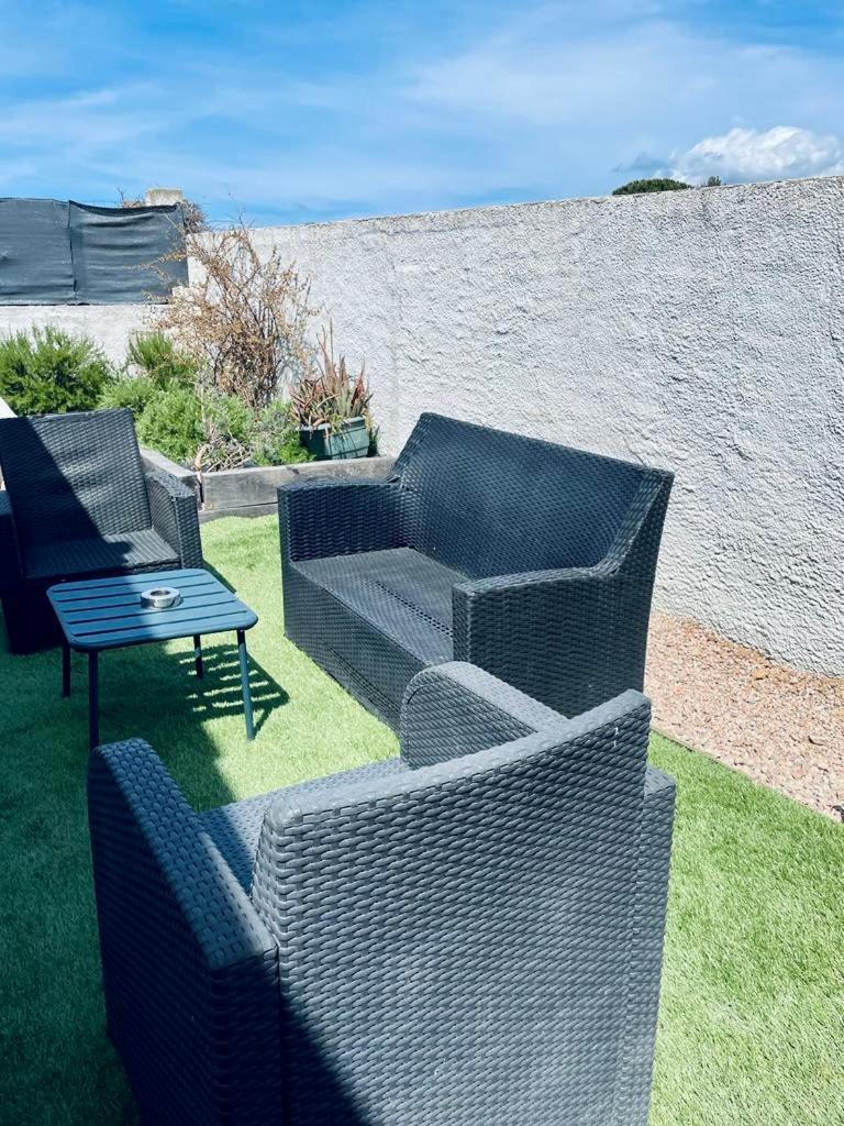 A Gioia Di Campa Villa Figari  Exteriör bild